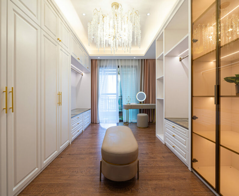 nice-cloakroom-with-modern-decoration-2025-10-28-21-58-10-utc